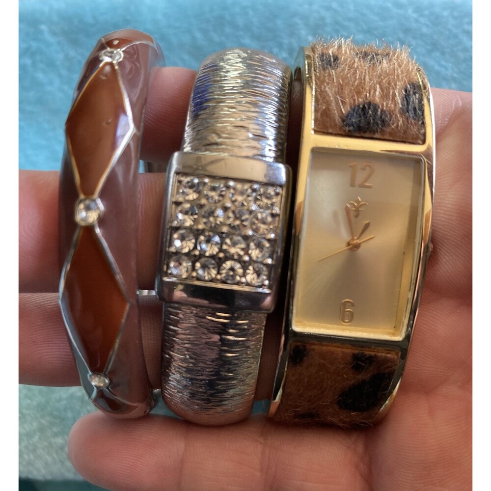 Jiu Long Xing Brown Enameled Hinge Bracelet And 2 Others, 3 Piece